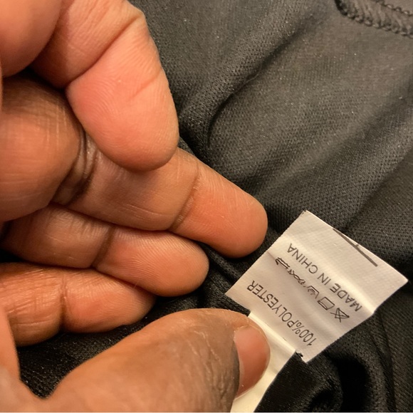 Black and Golden Sippy Color,Size Medium, 100 Polyester, Very Good Condition - Picture 7 of 9